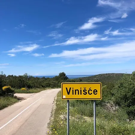 Domo Oliveto Vinišće