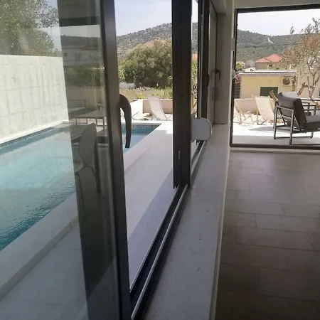 Villa Domo Oliveto *