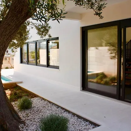 Villa Domo Oliveto