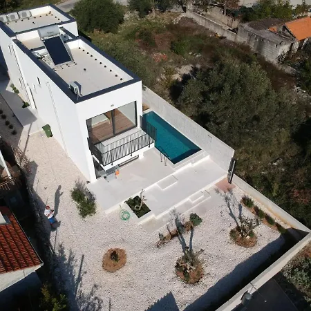Villa Domo Oliveto